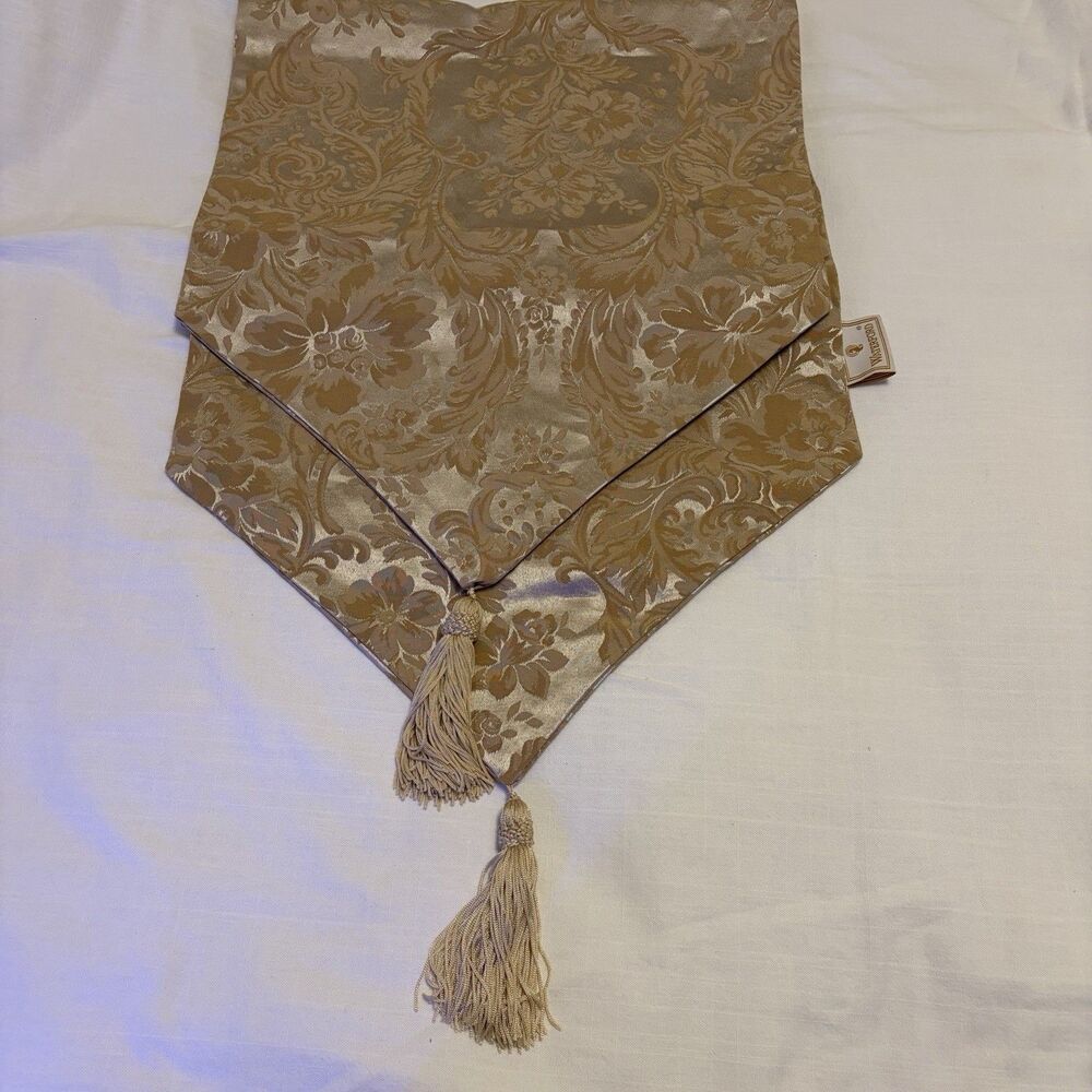 Vintage Waterford Linen Jacquard Table Runner Damask Tassel Cotton Blend 68 x 16 - Picture 2 of 7